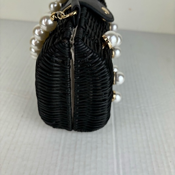 BTB Los Angeles Willow Imitation Pearl Bag - Picture 5 of 16